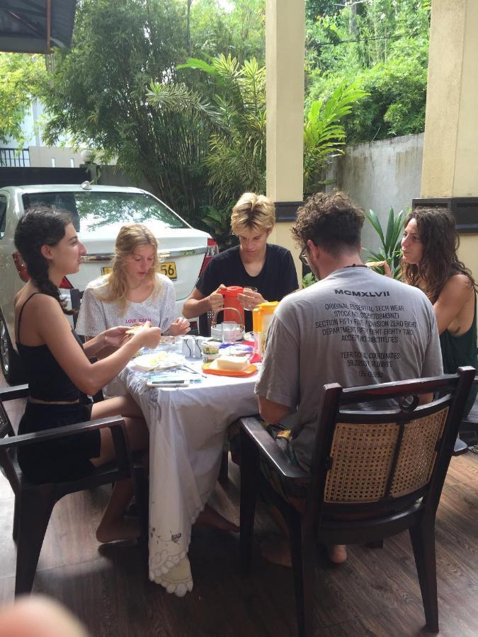 Vero Homestay Galle- Your Home Away From Home! Extérieur photo
